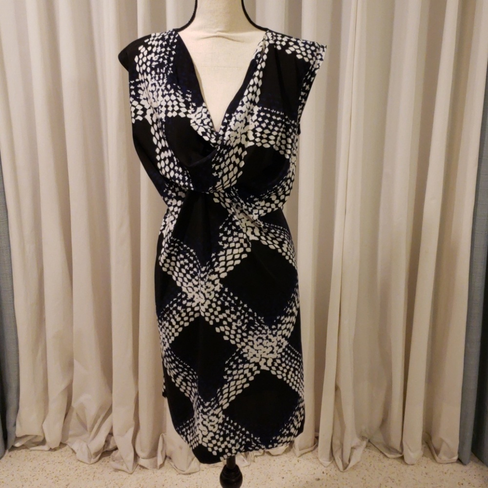 Geometric print dress